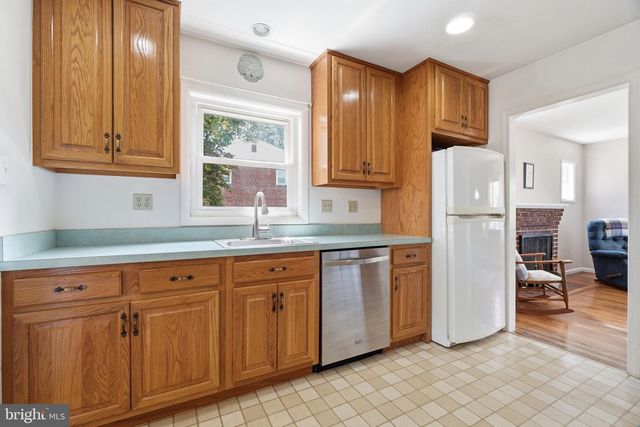 10011 TERRY ST, Fairfax, VA 22031
