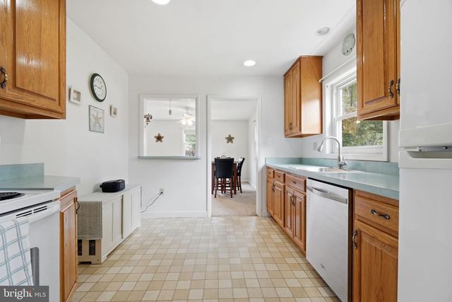 10011 TERRY ST, Fairfax, VA 22031