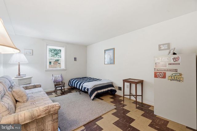 10011 TERRY ST, Fairfax, VA 22031
