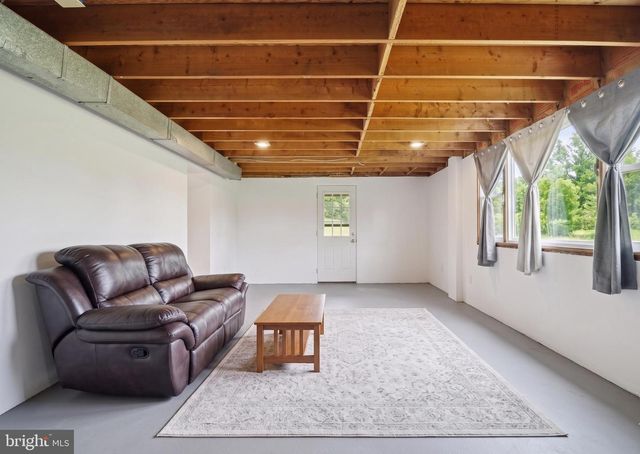 10011 TERRY ST, Fairfax, VA 22031