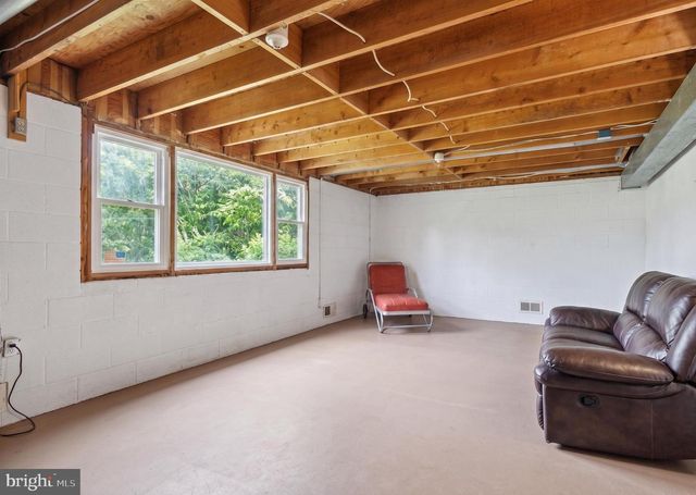 10011 TERRY ST, Fairfax, VA 22031
