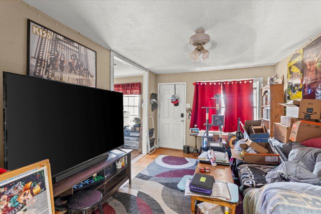 505 8th Street, Levelland, TX 79336