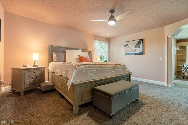 4732 Helmsworth Drive NE, Canton, OH 44714