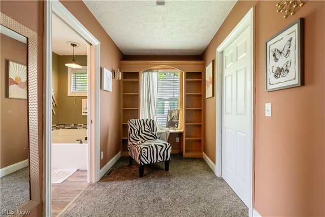 4732 Helmsworth Drive NE, Canton, OH 44714