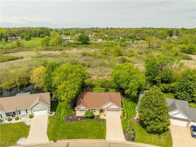 4732 Helmsworth Drive NE, Canton, OH 44714
