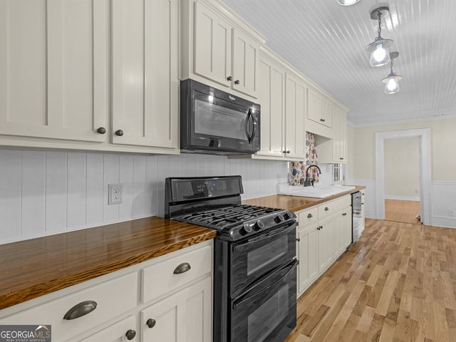 380 Forest Hill Road, Macon, GA 31210