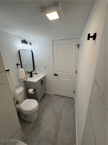 8321 Wainstead Drive, Parma, OH 44129