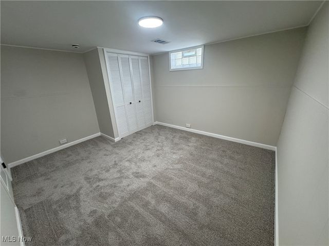 8321 Wainstead Drive, Parma, OH 44129