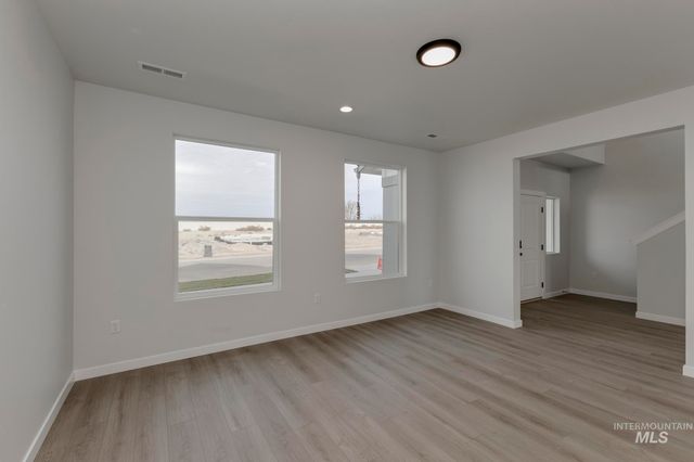 1145 W Cub River Dr, Meridian, ID 83642