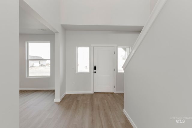 1145 W Cub River Dr, Meridian, ID 83642