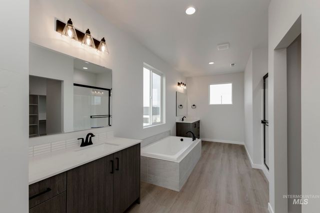 1145 W Cub River Dr, Meridian, ID 83642