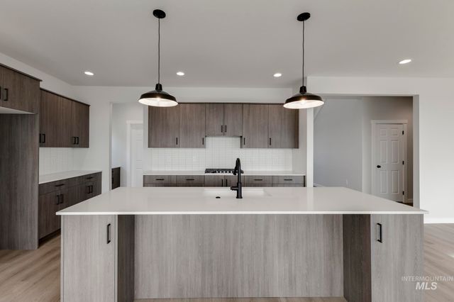 1145 W Cub River Dr, Meridian, ID 83642