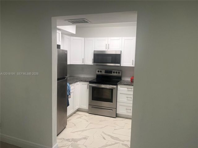 5952 NW 25th Pl 234, Sunrise, FL 33313