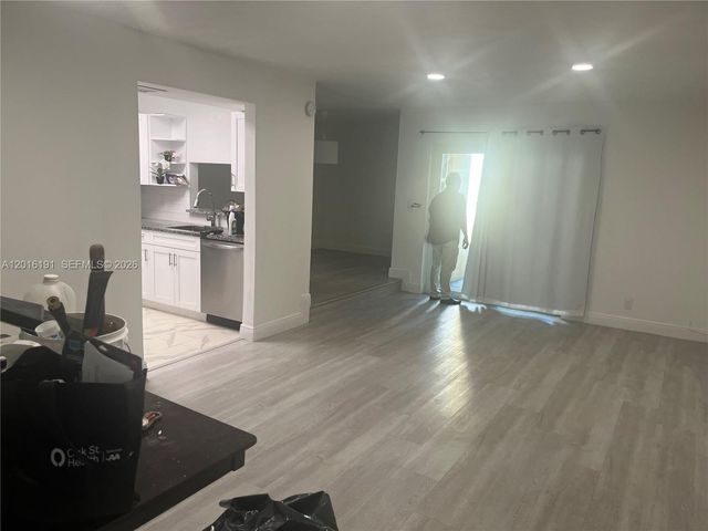 5952 NW 25th Pl 234, Sunrise, FL 33313