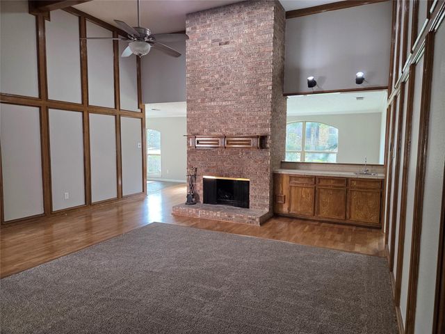 8706 Chelsworth Drive, Houston, TX 77083