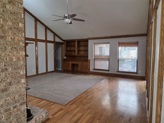 8706 Chelsworth Drive, Houston, TX 77083