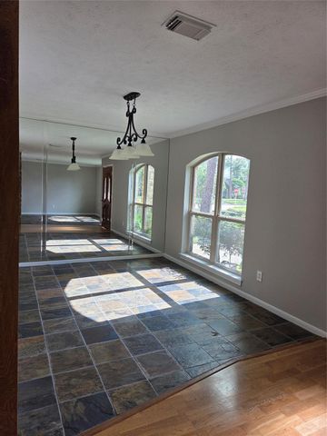 8706 Chelsworth Drive, Houston, TX 77083