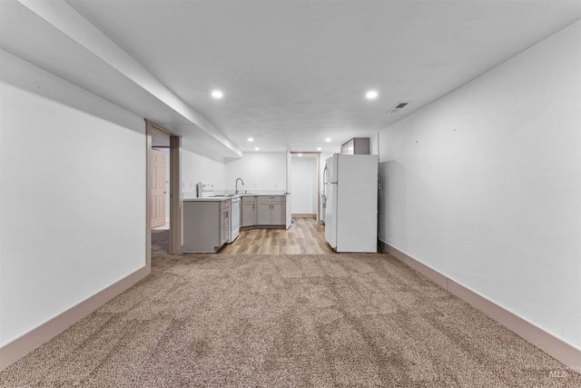 140 Blaine Ave., Nampa, ID 83651