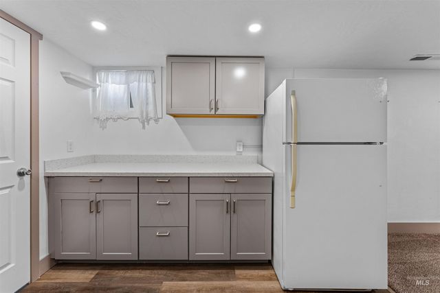 140 Blaine Ave., Nampa, ID 83651