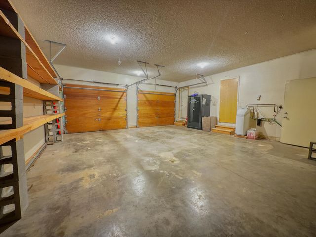 822 ESRO ROAD, Fairbanks, AK 99712