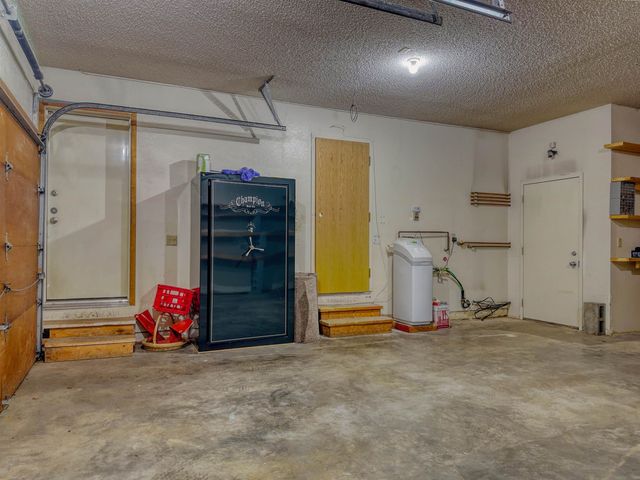 822 ESRO ROAD, Fairbanks, AK 99712