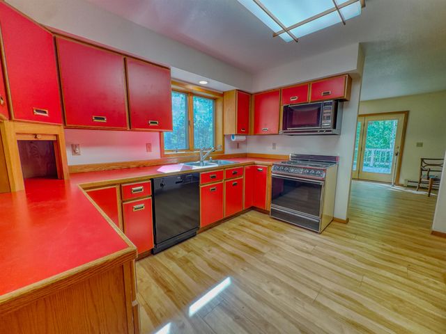822 ESRO ROAD, Fairbanks, AK 99712