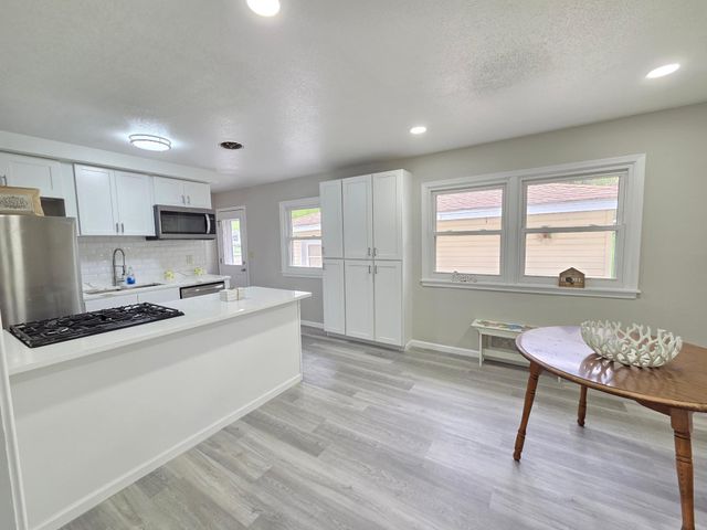 5201 W 84th Street, Bloomington, MN 55437