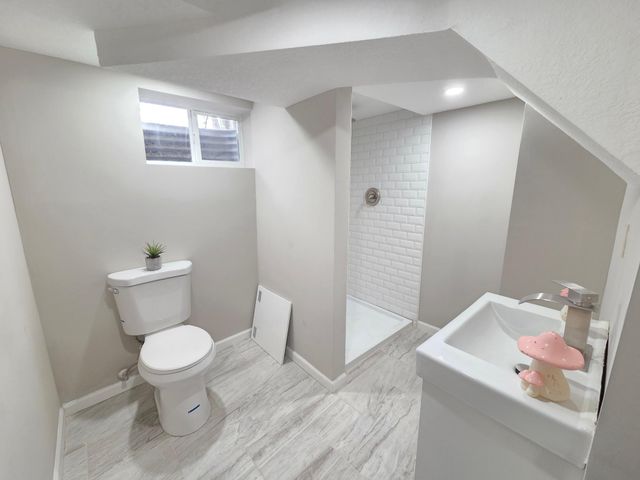 5201 W 84th Street, Bloomington, MN 55437
