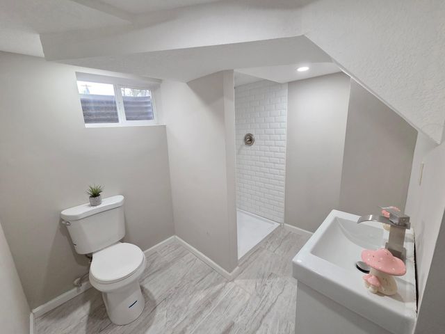 5201 W 84th Street, Bloomington, MN 55437