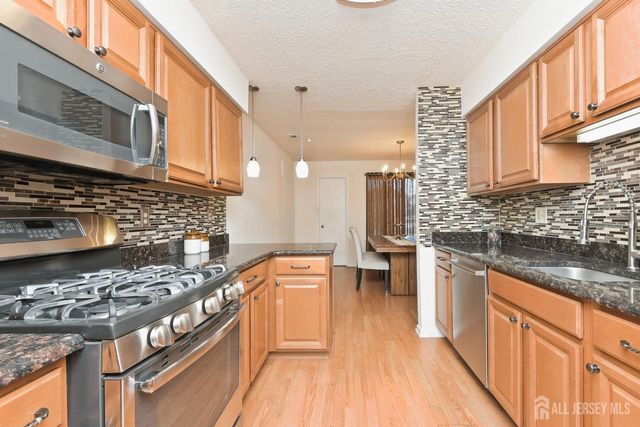 241 Hampshire Drive, Plainsboro, NJ 08536