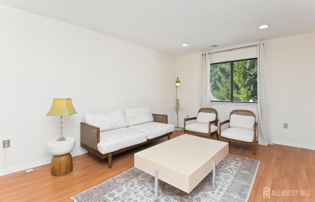 241 Hampshire Drive, Plainsboro, NJ 08536