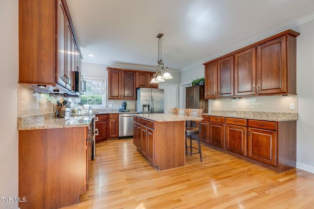 4 Sage Court, Johnson City, TN 37604