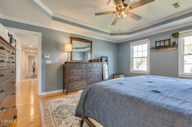 4 Sage Court, Johnson City, TN 37604