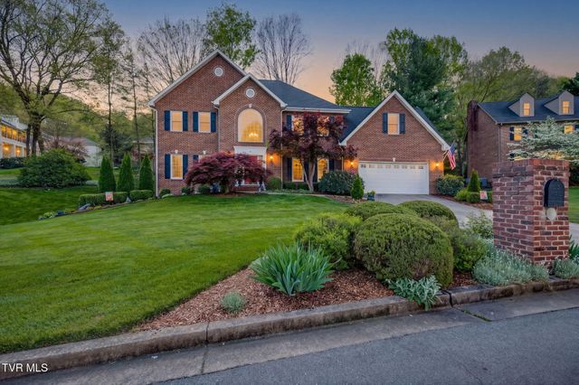 4 Sage Court, Johnson City, TN 37604
