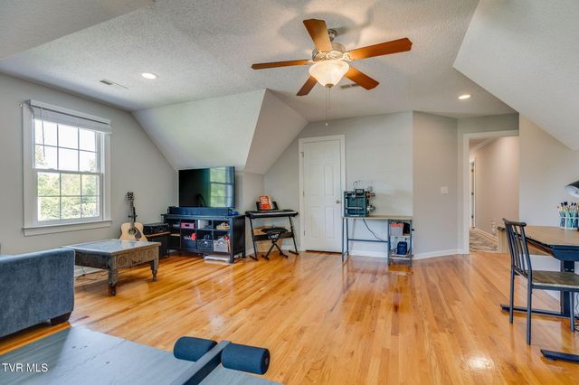 4 Sage Court, Johnson City, TN 37604