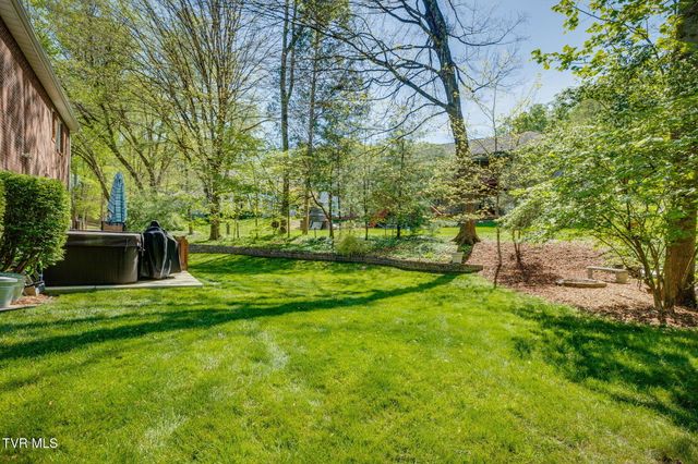 4 Sage Court, Johnson City, TN 37604
