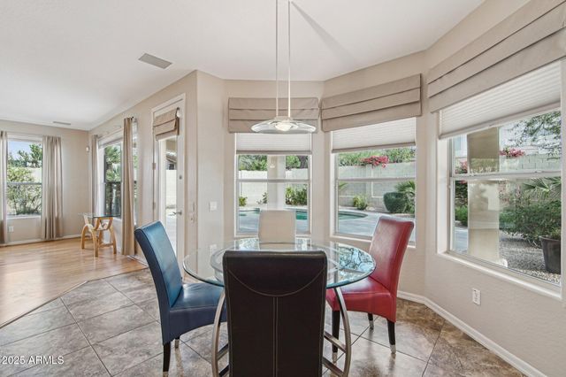 1321 E DESERT FLOWER Lane, Phoenix, AZ 85048