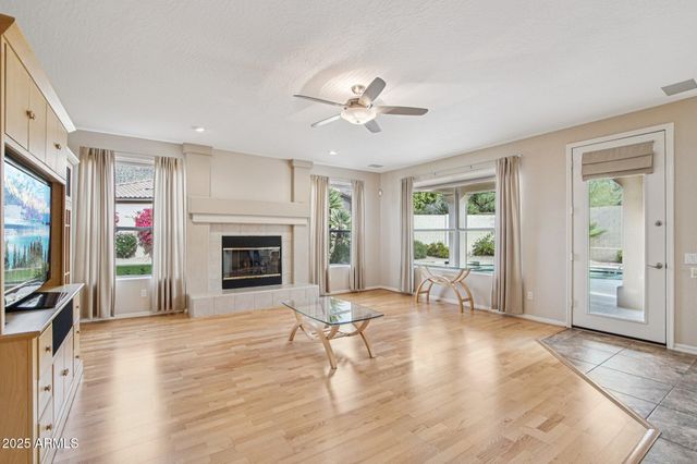 1321 E DESERT FLOWER Lane, Phoenix, AZ 85048