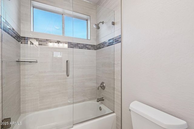 1321 E DESERT FLOWER Lane, Phoenix, AZ 85048