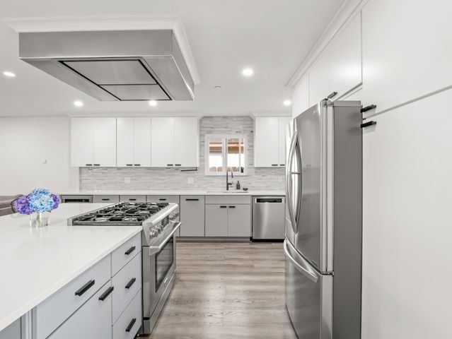 3052 E Fremont Avenue E, Fresno, CA 93710