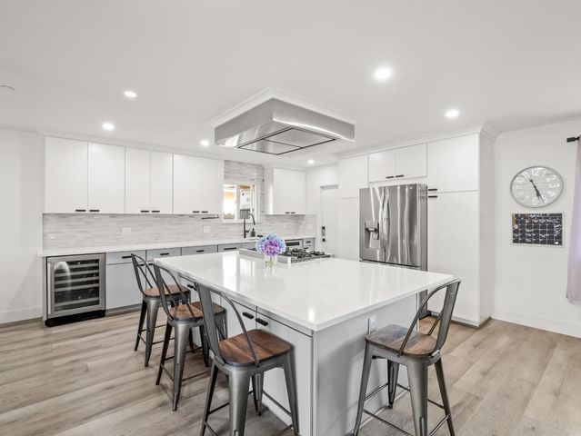 3052 E Fremont Avenue E, Fresno, CA 93710