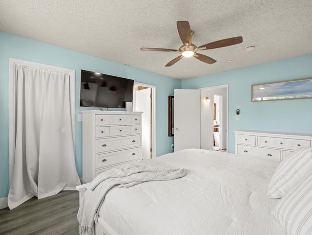 3052 E Fremont Avenue E, Fresno, CA 93710