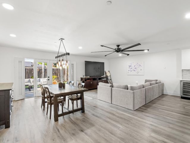 3052 E Fremont Avenue E, Fresno, CA 93710