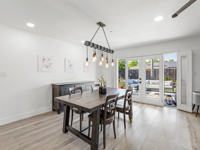 3052 E Fremont Avenue E, Fresno, CA 93710