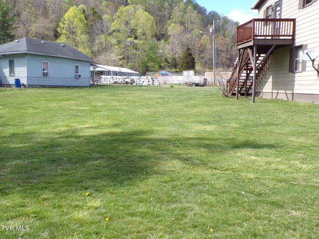 410 East 4th Avenue, Big Stone Gap, VA 24219
