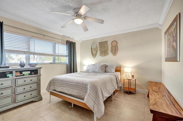 5201 NE 24th Terrace A203, Fort Lauderdale, FL 33308