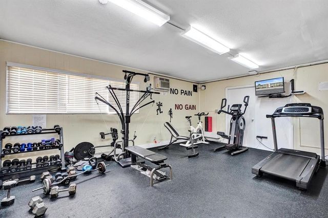5201 NE 24th Terrace A203, Fort Lauderdale, FL 33308