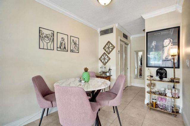 5201 NE 24th Terrace A203, Fort Lauderdale, FL 33308