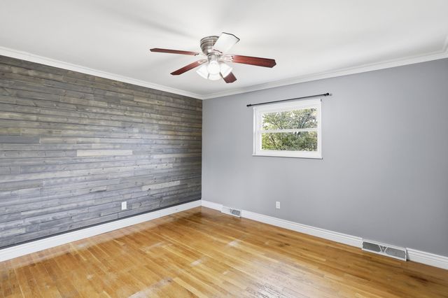 809 Eastland Drive, Villa Hills, KY 41017