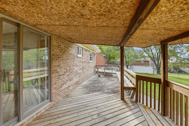 809 Eastland Drive, Villa Hills, KY 41017